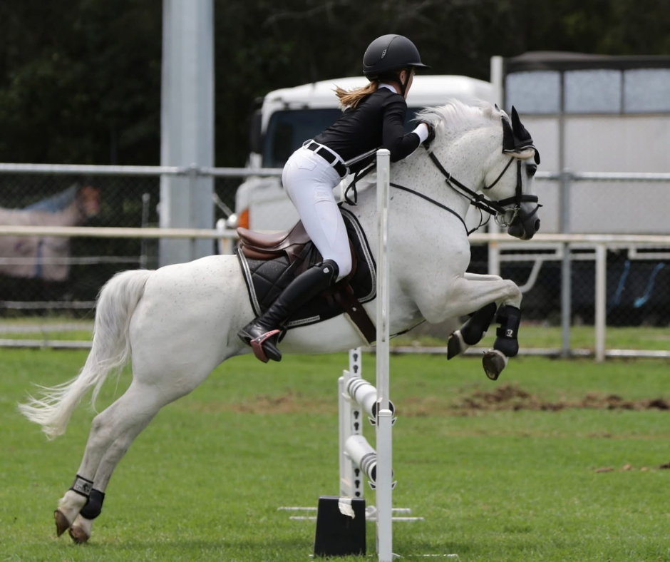KIDS EQUESTRIAN